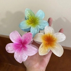 Lot de 3 pinces à cheveux fleur de frangipanier en acrylique mat rose, bleu et jaune