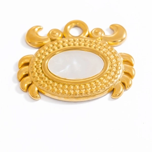 Luxury 18k gold plated crab pendant with oval mother of pearl shell inlay