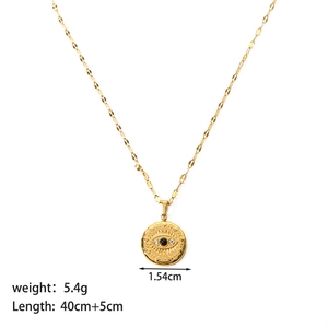Detail of 18K gold evil eye pendant with 1.54cm diameter and 40cm stainless steel chain
