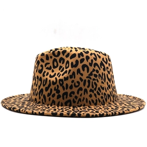Cappello fedora classico in feltro con stampa leopardata e tesa larga elegante