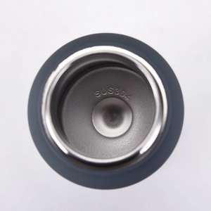 Detailed macro view of food-grade SUS304 stainless steel interior of the vacuum flask