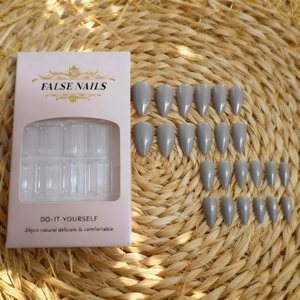 Glossy dark grey almond fake nails kit, 24 pieces DIY press-on manicure set