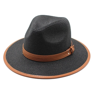 Chapeau de paille Fedora noir classique avec ruban en cuir marron et boucle en métal