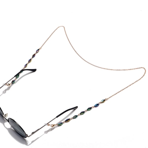 Fashionable black sunglasses with 10mm oval iridescent crystal bead chain lanyard accessory