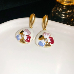Vintage Emaille Blume Wassertropfen Ohrringe Mit Legierung Strass Und Silbernem Ohrstecker Französischer Hofstil Für Damen