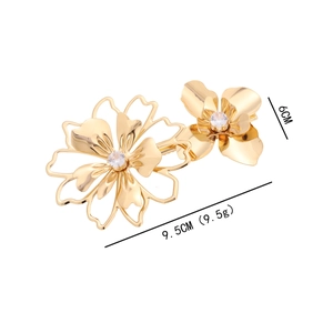 Golden hollow four-layer flower hair clip with sparkling rhinestones, 9.5cm length