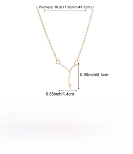 Detailed size chart and specifications for the gold-colored copper snake pendant necklace