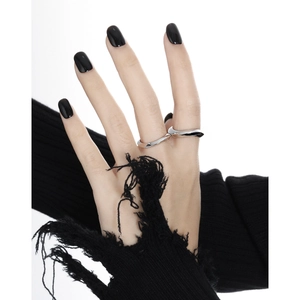 Irregular silver double-finger wave ring with creative geometric design for women