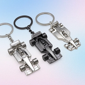 Vehicle Keychain Zinc Alloy Metal Simulation Racing Car Truck SUV Train Pendant For Automotive Enthusiasts Modern Key Ring