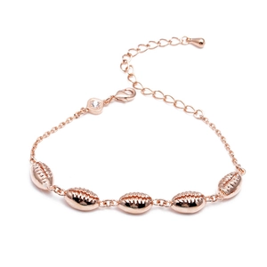 Bohemian rose gold shell bracelet with adjustable lobster clasp and sparkling rhinestone