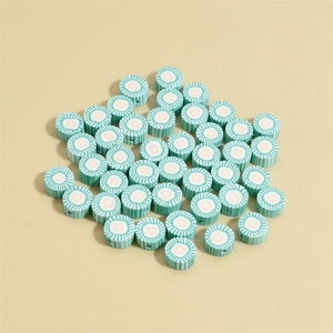Macro de perles 10mm en pâte polymère verte avec spirales roses et blanches pour DIY