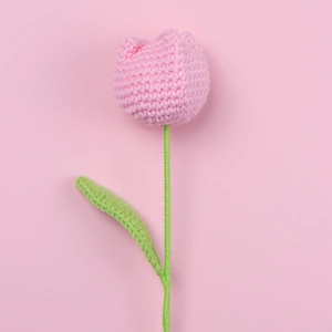 Handmade crochet pink tulip flower with green stem for Mother's Day gift decoration