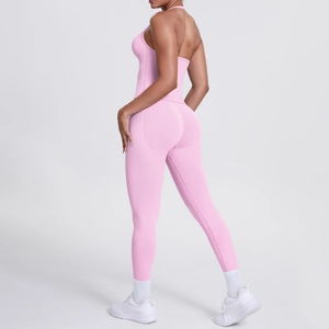 Rosa Yoga-Set mit hochtaillierter Leggings und Neckholder-Sport-BH für Fitnesssport