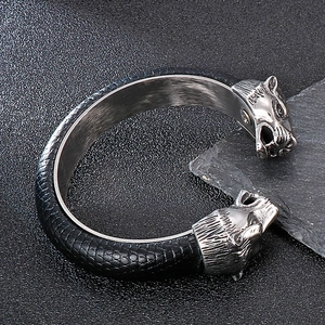 Punk style wolf head stainless steel open cuff bracelet with black textured leather inlay