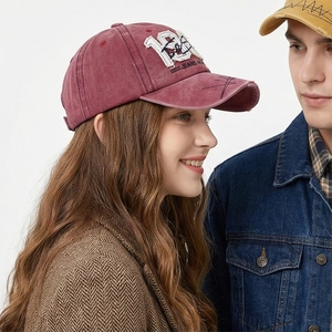 Vintage washed cotton baseball cap with 1985 3D embroidery and curved brim for unisex style