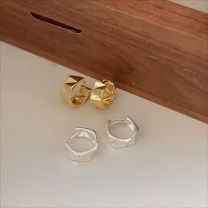 Minimalist 925 sterling silver geometric hoop earrings in gold and silver finish