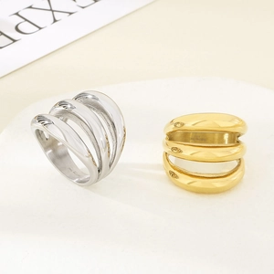 Anelli chic in acciaio inossidabile placcato oro 18K a tre strati in finitura oro e argento