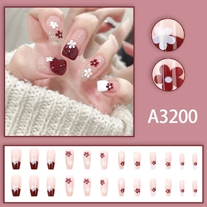 24er-Set Blumen-Kunstnägel in Nude und Rot mit 3D-Blütendesign für Frühling