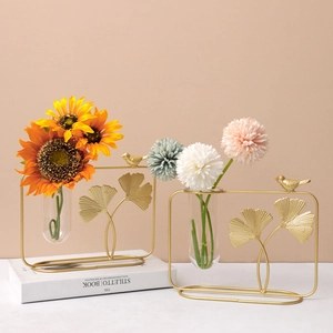 Nordic Light Luxury Gold Iron Ginkgo Leaf Hydroponic Vase With Glass Test Tube Bird Ornament Desktop Decoration