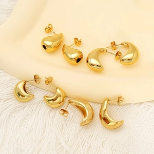 Boucles d'oreilles dorées en forme de goutte et de C en acier inoxydable poli