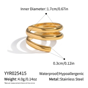 Detail view of gold spiral stainless steel ring showing size dimensions and 4.0g weight