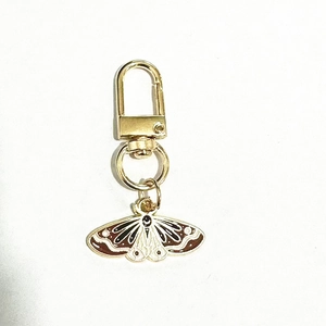 Exquisite gold and brown butterfly keychain pendant made of durable zinc alloy metal