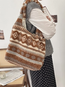 Plüsch-Tragetasche mit Retro-Geometriemuster und breitem Schultergurt für den Herbst