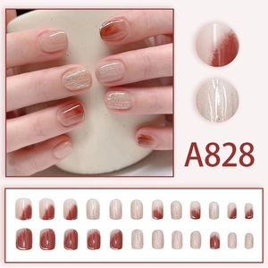 Faux ongles dégradé marron-rouge et paillettes nude, kit A828 de 24 pièces élégantes