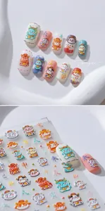 Detaillierte 3D-Präge-Nagelsticker mit niedlichen chinesischen Tierkreis-Cartoon-Designs