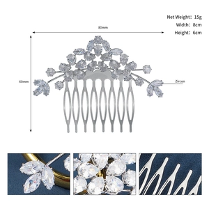 Détail du peigne de mariée montrant les feuilles en zircon et les dimensions
