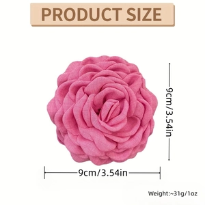 Detailed dimensions of 9cm pink fabric rose hair claw clip weighing 31g on white background
