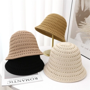 Cappelli alla pescatora traforati in maglia giapponese in quattro colori della terra