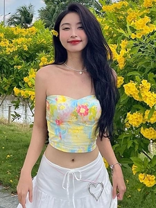 Haut bustier ajusté à imprimé floral pour femme avec un style estival chic