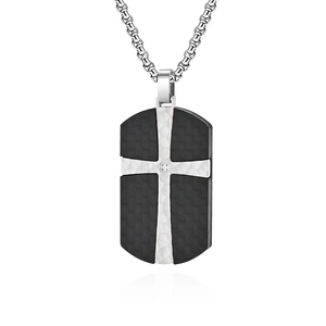 Collana da uomo con ciondolo a croce in fibra di carbonio e intarsio di diamanti