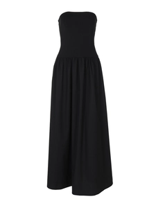 Elegantes, schulterfreies schwarzes Maxikleid mit engem Oberteil und weitem Faltenrock