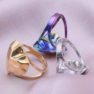 Adjustable geometric heart stainless steel rings in gold, silver and rainbow colors