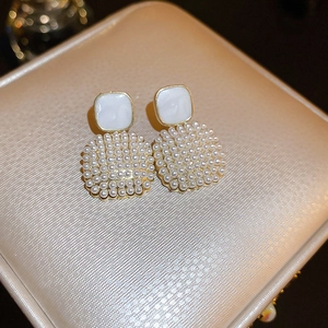 Square Artificial Pearl Earrings French Vintage Alloy Enamel Drip Oil Geometric Design For Women With Silver Earring Post