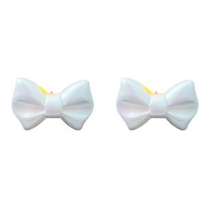 Elegant acrylic bow-knot stud earrings in pearlescent white for women jewelry