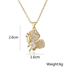 Detail shot of gold butterfly pendant with size 2.6x1.6cm and weight 6g information