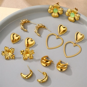 Stainless Steel Gold Plated Heart Flower Stud Earrings For Women Rhinestone Emerald Green Gemstone Modern Fashion Jewelry