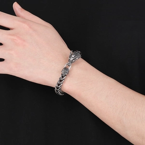 Vintage Silber Drachenkopf Armband aus Titanstahl für Herren im Retro-Stil geflochten