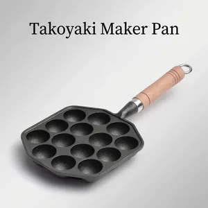 Padella per takoyaki in ghisa a 12 fori con manico in legno resistente al calore per polpette