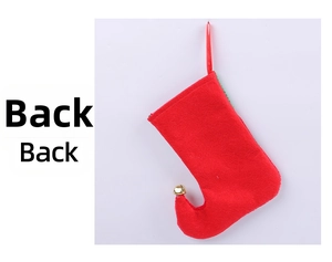 Vue arrière d'une chaussette de Noël en velours rouge avec clochette dorée et attache