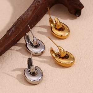 Minimalist Interlocked Geometric U-Shape Hoop Earrings Stainless Steel 18K Gold Plated Fashion Jewelry For Women