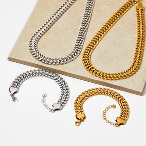 Minimalist stainless steel Cuban chain necklace and bracelet jewelry set in gold and silver