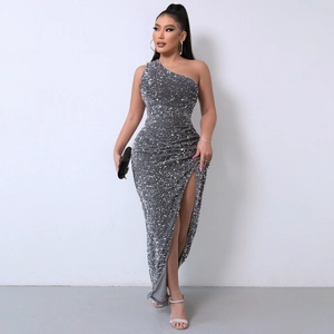 Elegant silver sequin one-shoulder maxi dress with high slit and slim fit for women