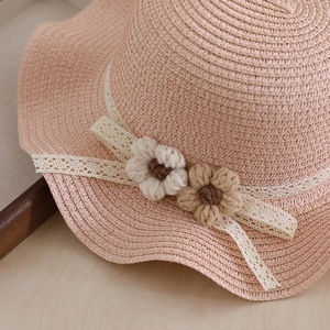 Kids straw sun hat with lace ribbon and 3D crochet flowers for summer travel