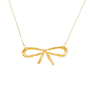 Elegant 18k gold butterfly pendant necklace in titanium steel with a minimalist fine chain