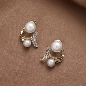 Fishtail Stud Earrings With 925 Sterling Silver Earring Post Alloy Rhinestone Imitation Artificial Pearl Mermaid Style For Women