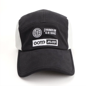 Detailed embroidery on a two-tone 5-panel quick-dry baseball cap with letter patterns